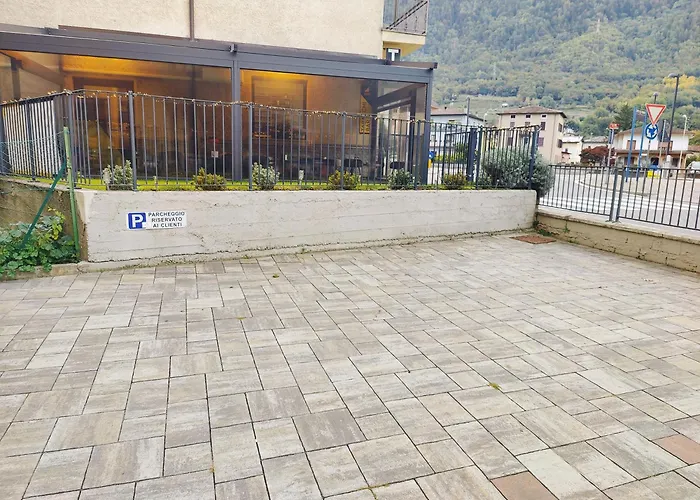 Alessia' S Home Tirano